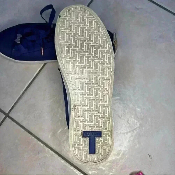 Ted Baker Giellie women’s casual embroidered shoes 8.5 - Picture 14 of 15